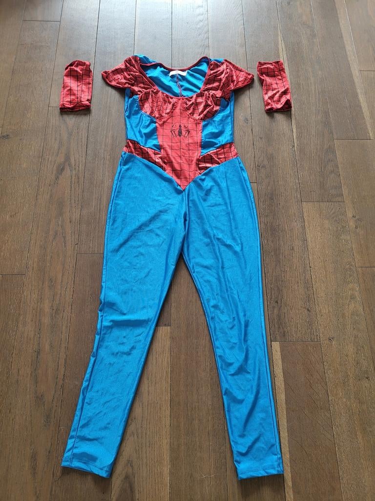 Gratis Spider-Woman Pak - Maat Medium, Kinderen en Baby's, Carnavalskleding en Verkleedspullen, Ophalen of Verzenden, Gebruikt