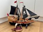 Playmobil piratenschip + piratenvlot, in zeer nette staat, Zo goed als nieuw, Ophalen