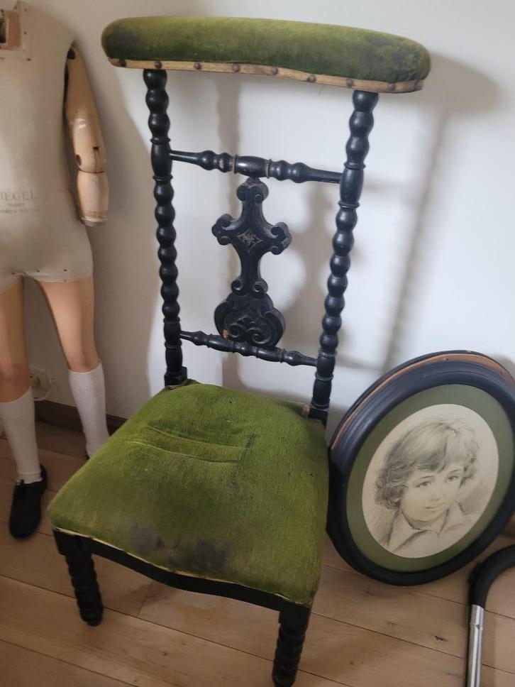 Antieke bidstoel met groen fluweel uit privé kapel, Antiek en Kunst, Antiek | Meubels | Stoelen en Banken, Ophalen
