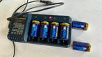 Batterijen oplader en oplaadbare C batterijen, Gebruikt, Ophalen of Verzenden