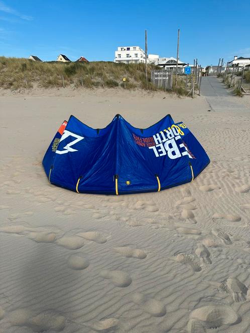 North rebel 2013 8m kite 2x gebruikt!!, Watersport en Boten, Kitesurfen, Zo goed als nieuw, Geen board, Ophalen of Verzenden