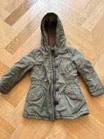 Groene winterjas van Benetton, maat 110, Kinderen en Baby's, United Colors of Benetton, Jongen of Meisje, Ophalen of Verzenden