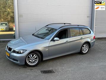 BMW 3-serie Touring 320i Dynamic Executive / NIEUWE APK / LE beschikbaar voor biedingen