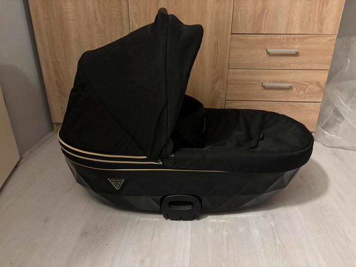 Prachtige goud zwarte kinderwagen/buggy, Kinderen en Baby's, Kinderwagens en Combinaties, Zo goed als nieuw, Overige merken, Ophalen of Verzenden