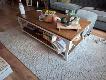 Salontafel  beschikbaar voor biedingen