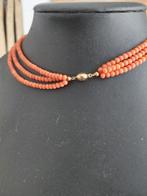 bloedkoraal collier 3 rijig 14 krt slotje ANTIEK, Sieraden, Tassen en Uiterlijk, Antieke sieraden, Verzenden, Goud, Ketting
