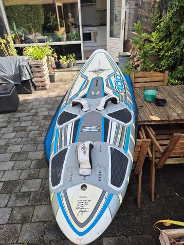 JP X-cite Ride 100l Windsurfplank incl. vin beschikbaar voor biedingen