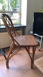 Rotan stoel, Ophalen