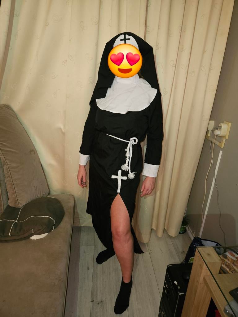 Sexy Non Kostuum - Carnaval, Carnaval, Maat 42/44 (L), Ophalen of Verzenden, Zo goed als nieuw