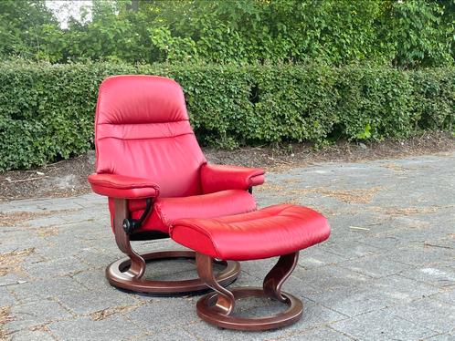 Stressless relax fauteuil met voetenbank, Huis en Inrichting, Fauteuils, Zo goed als nieuw, 50 tot 75 cm, 75 tot 100 cm, Ophalen of Verzenden