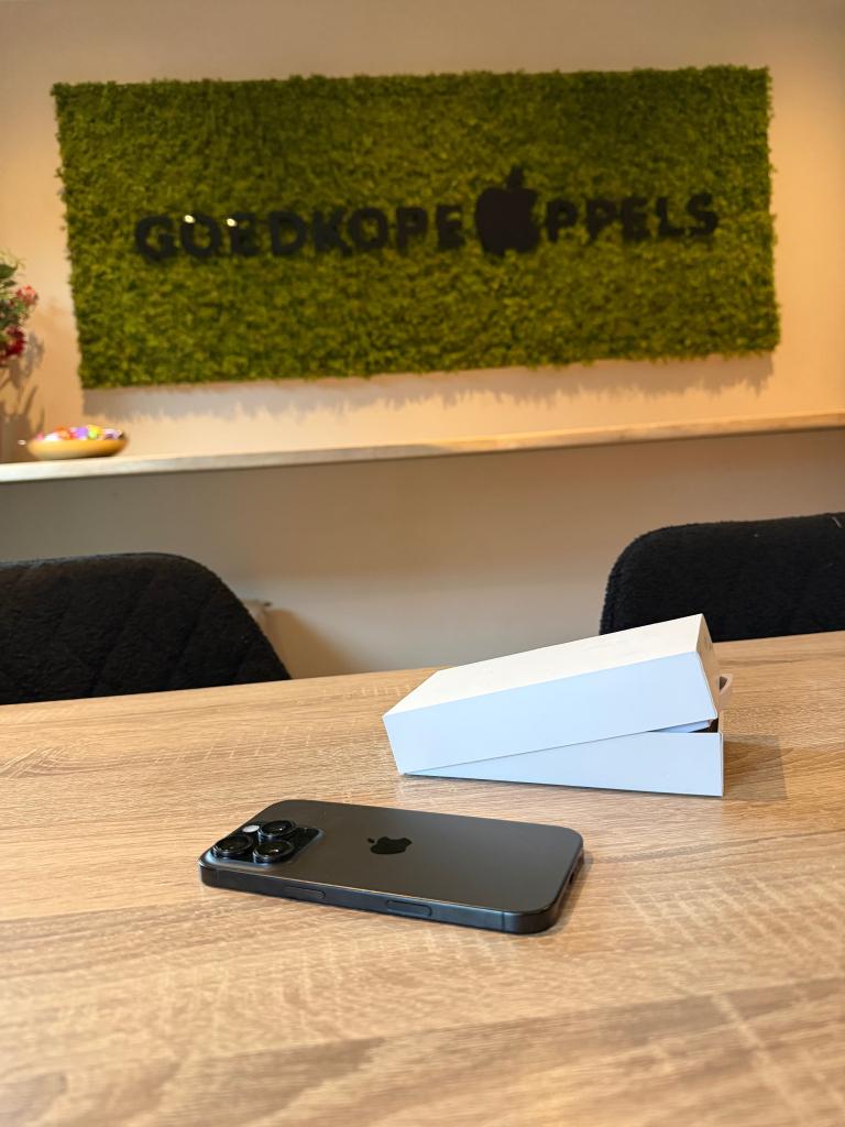 iPhone 16 Pro 256GB Zwart | 95% accu, Apple, Zwart, Cupertino California, Zonder simlock