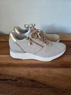 Bugatti dames. Maat 38, Kleding | Dames, Schoenen, Ophalen of Verzenden, Zo goed als nieuw, Beige, Sneakers of Gympen