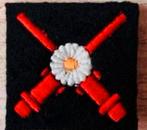 Marine Embleem  Koopvaardij Kanonnier, Verzamelen, Verzenden, Marine, Nederland, Embleem of Badge