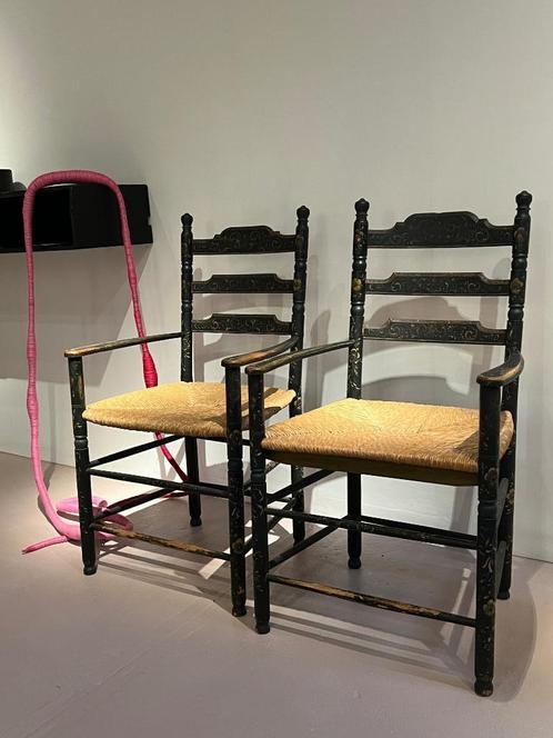 Antieke Hindelooper stoelen (paar), donkergroen, Antiek en Kunst, Antiek | Meubels | Stoelen en Banken, Ophalen of Verzenden