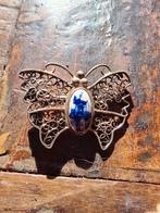 Vintage vlinder broche met blauw-wit detail, Ophalen, 4 tot 7 cm, Gebruikt, Zilver