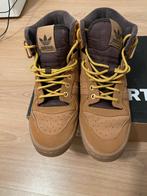 Addidas Forum MID Briun 42 2/3, Kleding | Heren, Schoenen, Ophalen, Bruin, Sportschoenen, Zo goed als nieuw