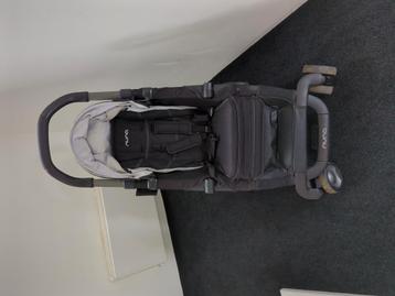 Zwarte Nuna buggy te koop beschikbaar voor biedingen