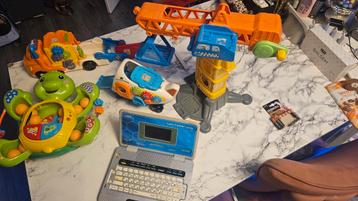 

5 DELIG V-TECH KINDERSPEELGOED SCHOON WERKEND & COMPLEET  beschikbaar voor biedingen