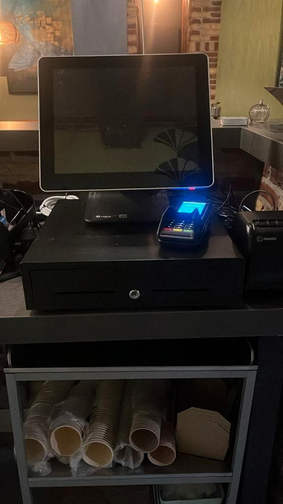 Twelve kassa afrekensysteem met pin apparaat, Zakelijke goederen, Kantoor en Winkelinrichting | Kassa's en Betaalsystemen, Ophalen