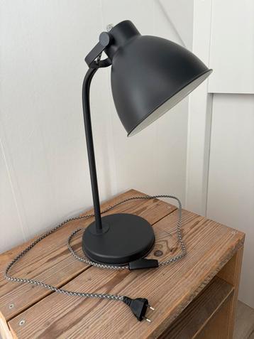 Tafellamp burolamp grijs beschikbaar voor biedingen