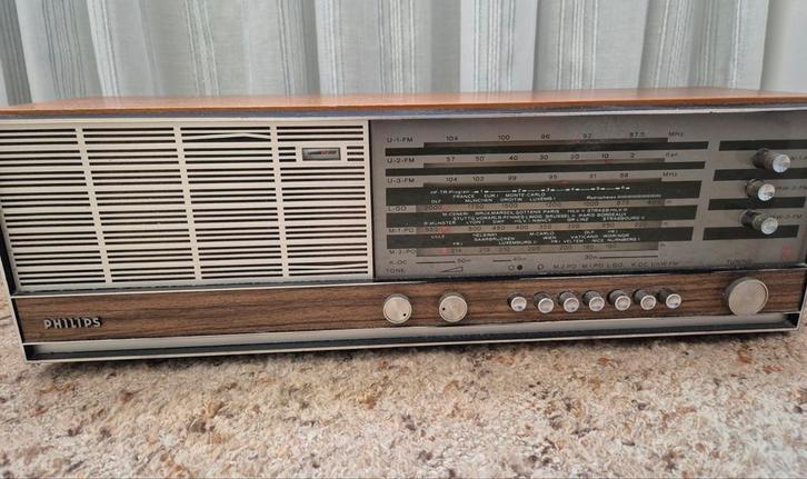 Vintage Philips radio uit 1972, Antiek en Kunst, Antiek | Tv's en Audio, Ophalen