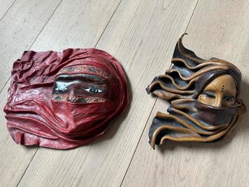Decoratie Gezicht vrouw van leer beschikbaar voor biedingen