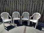 Gratis ophalen: 4 witte kunststof tuinstoelen, Tuin en Terras, Tuinstoelen, Ophalen, Gebruikt, Kunststof
