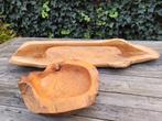 Twee Houten Schalen, Ophalen