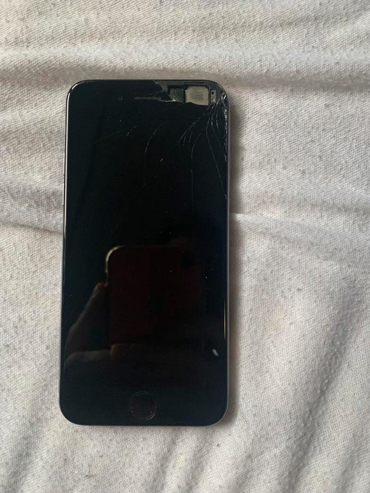 iPhone 6 – goed werkend, alleen scherm gebarsten, Telecommunicatie, Mobiele telefoons | Apple iPhone, Gebruikt, 64 GB, Zonder simlock
