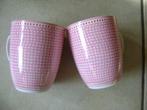 2x AH Albert Heijn mok roze, Ophalen of Verzenden, Zo goed als nieuw, Overige stijlen, Kop(pen) en/of Schotel(s)