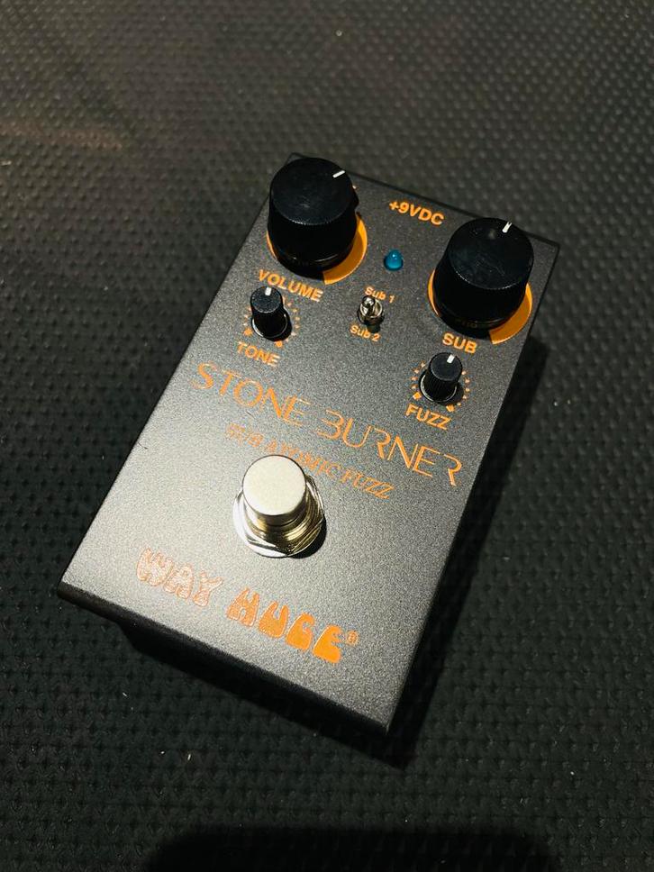 Way Huge Stone Burner Fuzz Pedaal, Muziek en Instrumenten, Effecten, Zo goed als nieuw, Distortion, Overdrive of Fuzz, Verzenden