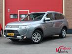 Mitsubishi Outlander 2.0 PHEV BE X-Line | 4WD | Camera | Tre, Auto's, Mitsubishi, Zwart, 4 cilinders, Bedrijf, Vierwielaandrijving