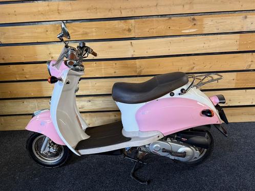 Znen Snorscooter Snail (ZN50QT-A/B) (bj 2011), Fietsen en Brommers, Snorfietsen en Snorscooters, Gebruikt, Overige merken, Benzine