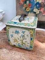 Vintage Engels Voorraadblik met Bloemmotief, Ophalen of Verzenden