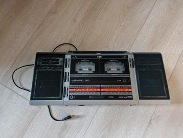 ITT weekend 320 cassette radio  beschikbaar voor biedingen