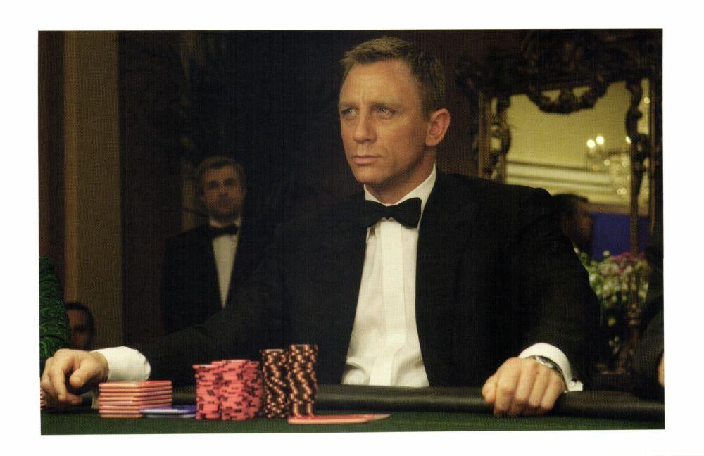 James Bond 007 - Daniel Craig in Casino Royale, Ophalen of Verzenden, 1980 tot heden, Ongelopen, Sterren en Beroemdheden