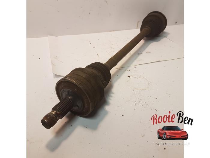 Aandrijfas links-achter van een Mercedes CLK, Auto-onderdelen, Remmen en Aandrijving, Mercedes-Benz, Gebruikt, 3 maanden garantie