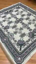 Vintage tafelkleed bloemmotief 185x165, Gebruikt, Etten-Leur, 150 tot 200 cm, Vintage