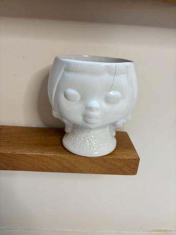 Vintage bloempotje kinderhoofd meisje wit keramiek beschikbaar voor biedingen