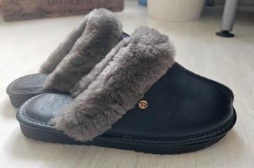 Nieuwe pantoffels sloffen Warmbat Lismore zwart leer maat 40 beschikbaar voor biedingen