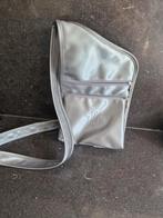 Guerlain zilveren Monogram slingbag, Ophalen of Verzenden, Gebruikt, Grijs, Schoudertasje