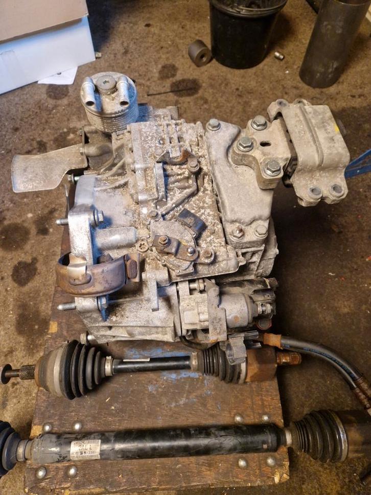 VW 3.6 VR6 Automaat HTY incl. steekassen & kabelboom, Auto-onderdelen, Transmissie en Toebehoren, Volkswagen, Gebruikt, Ophalen