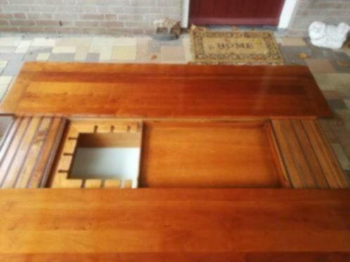 Vintage saloontafel met ingebouwde bar UNIEK, Huis en Inrichting, Tafels | Salontafels, Zo goed als nieuw, Minder dan 50 cm, 50 tot 100 cm