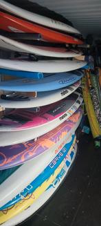 Diverse windsurf planken en zeilen te koop! @ Brouwersdam, Watersport en Boten, Ophalen, 250 tot 300 cm, Gebruikt, Met vin(nen)