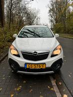 VERKOCHT.... : Opel Mokka -2015 diesel in goede staat, Auto's, Voorwielaandrijving, Stof, Zwart, Wit
