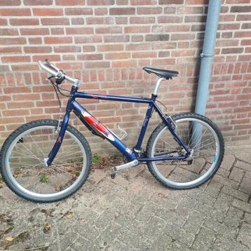 Leuke lichte mountainbike. B1 beschikbaar voor biedingen