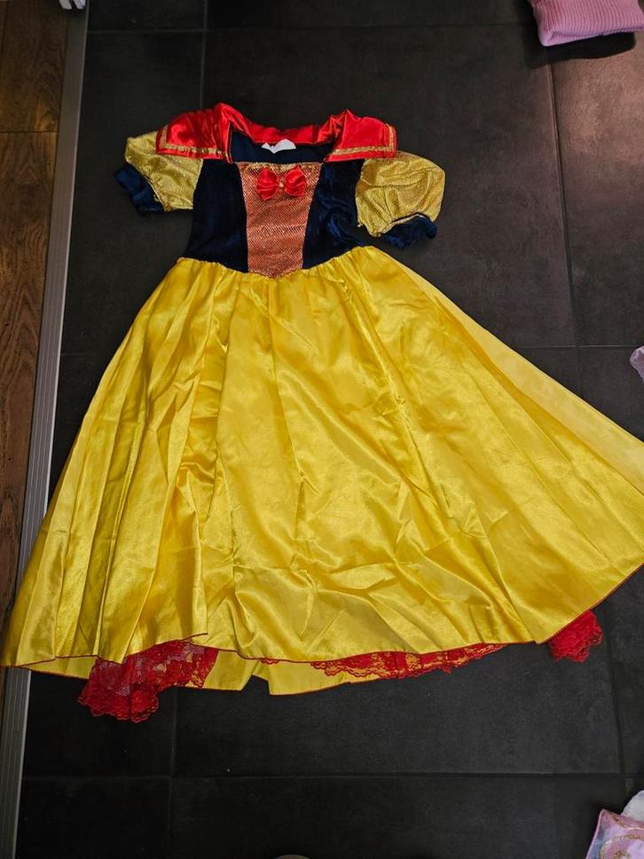 Sneeuwwitje jurk - Maat 128, Kinderen en Baby's, Carnavalskleding en Verkleedspullen, Zo goed als nieuw, Meisje, 122 t/m 128, Ophalen of Verzenden