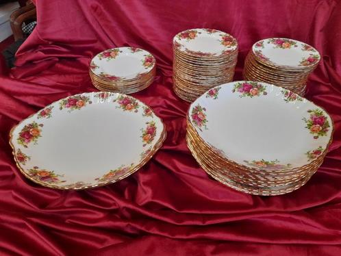 Royal albert old country rose, Antiek en Kunst, Antiek | Servies compleet, Ophalen of Verzenden