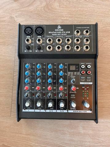Moet weg! DEVINE MixPad 602-FX-USB PREMIUM G-INPUT 2-BUS mix beschikbaar voor biedingen