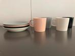 Iittala teema mokken en gebaksbordjes, Huis en Inrichting, Keuken | Servies, Ophalen, Zo goed als nieuw, Overige stijlen, Overige typen
